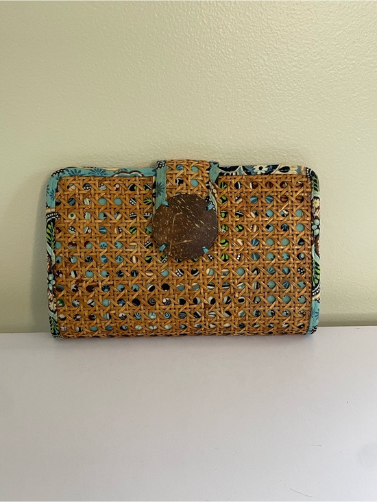 Vera Bradley Handbags - Vera Bradley Tiki Clutch